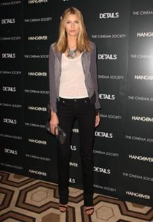 Hana Soukupova feet photo 5