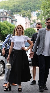 Hana Vagnerová feet photo 14