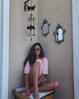 Hande Baladin feet photo 10