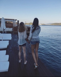 Hande Baladin feet photo 6