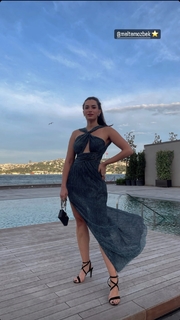 Hande Dogandemir feet photo 2