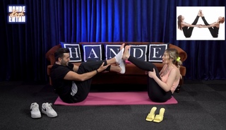 Hande Sarioglu feet photo thumbnail