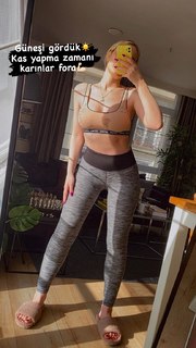 Hande Sarioglu feet photo thumbnail