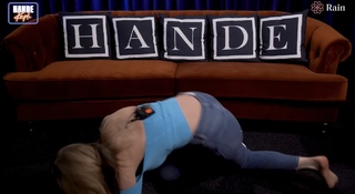 Hande Sarioglu feet photo thumbnail