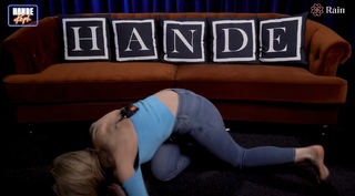 Hande Sarioglu feet photo thumbnail