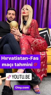 Hande Sarioglu feet photo thumbnail