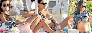 Hande Soral feet photo 2