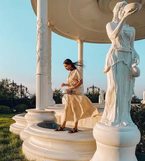 Hande Soral feet photo 7