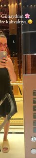 Hande Soral feet photo 11