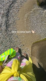 Hande Soral feet photo 8