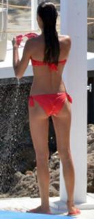 Hande Subasi feet photo 2