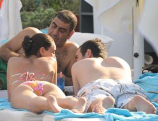 Hande Subasi feet photo 7