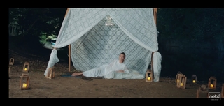 Hande Subasi feet photo 4