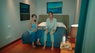 Hande Subasi feet photo 1