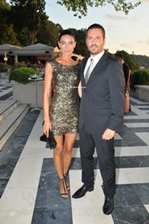 Hande Subasi feet photo 6
