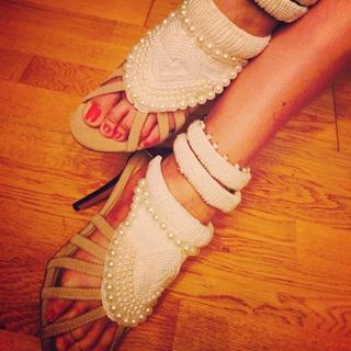 Hande Yener feet photo 17