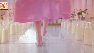 Hania Aamir feet photo thumbnail