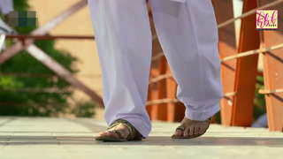 Hania Aamir feet photo thumbnail