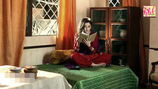 Hania Aamir feet photo thumbnail