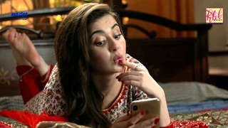 Hania Aamir feet photo thumbnail
