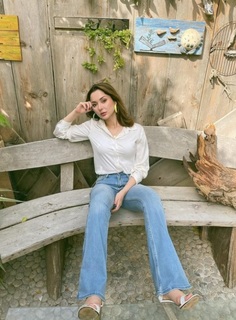 Hania Aamir feet photo thumbnail