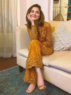 Hania Aamir feet photo thumbnail