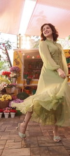 Hania Aamir feet photo thumbnail