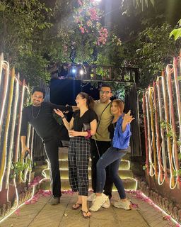 Hania Aamir feet photo thumbnail