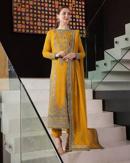 Hania Aamir feet photo thumbnail