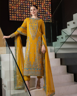 Hania Aamir feet photo thumbnail