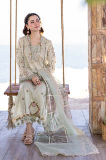 Hania Aamir feet photo thumbnail