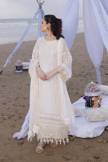 Hania Aamir feet photo thumbnail