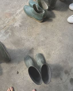 Hania Aamir feet photo thumbnail