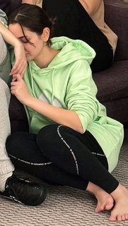 Hania Aamir feet photo thumbnail