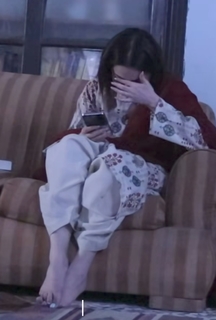 Hania Aamir feet photo thumbnail