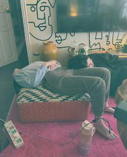 Hania Aamir feet photo thumbnail