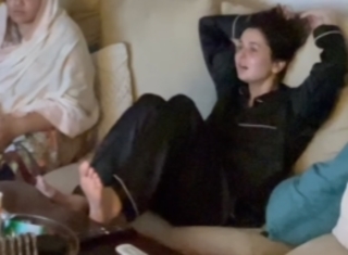 Hania Aamir feet photo thumbnail