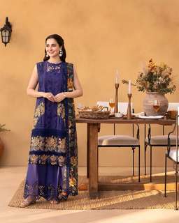 Hania Aamir feet photo thumbnail