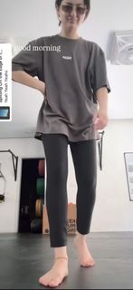 Hania Aamir feet photo thumbnail
