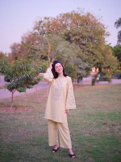 Hania Aamir feet photo thumbnail