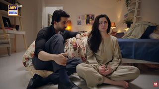 Hania Aamir feet photo 17