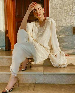 Hania Aamir feet photo 15