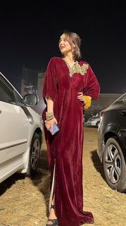 Hania Aamir feet photo 13