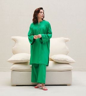 Hania Aamir feet photo 7