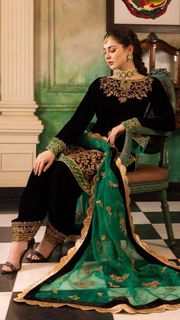 Hania Aamir feet photo 1