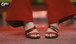 Hania Aamir feet photo 19