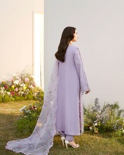 Hania Aamir feet photo 20
