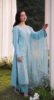 Hania Aamir feet photo 17