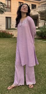 Hania Aamir feet photo 12