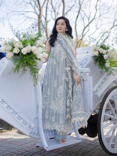 Hania Aamir feet photo 7